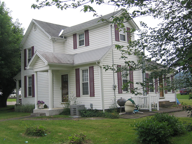 Angled side view of 503 West C Street