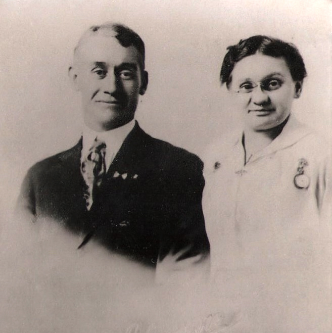 Portrait of Samuel McGarvey with a woman likely to be his second wife, Elizabeth Holberg McGarvey